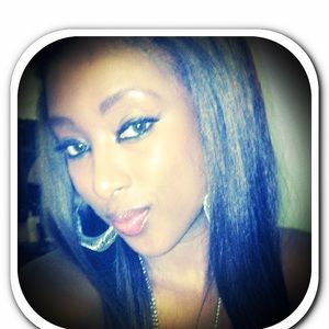 Meet your Posher, Francesca